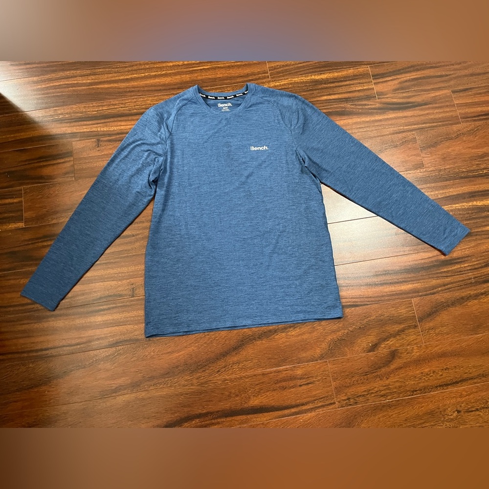 Bench men’s medium long sleeve t-shirt, athletic, heathered blue